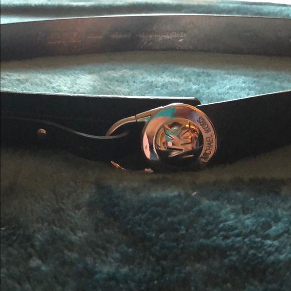 MICHAEL Michael Kors Accessories - Skinny Michael Kors Belt MICHAEL Michael Kors Accessories - Skinny Michael Kors Belt